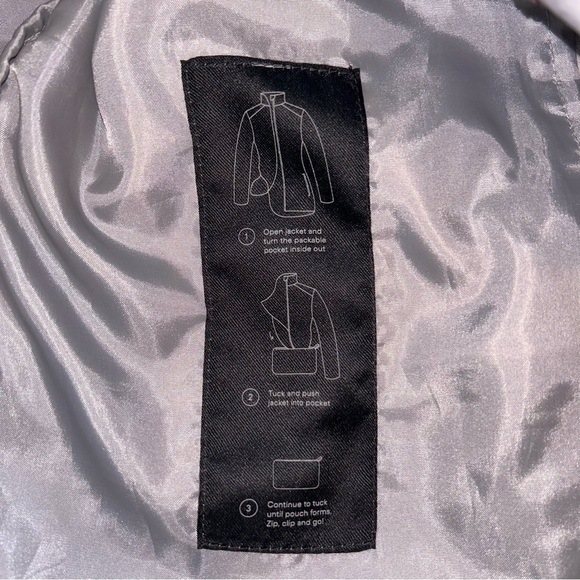 All in Motion Men’s Windbreaker - Size M - Picture 8 of 9